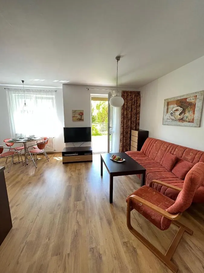 Apartament Z Garazem I Ogrodem Kolobrzeg Apartment